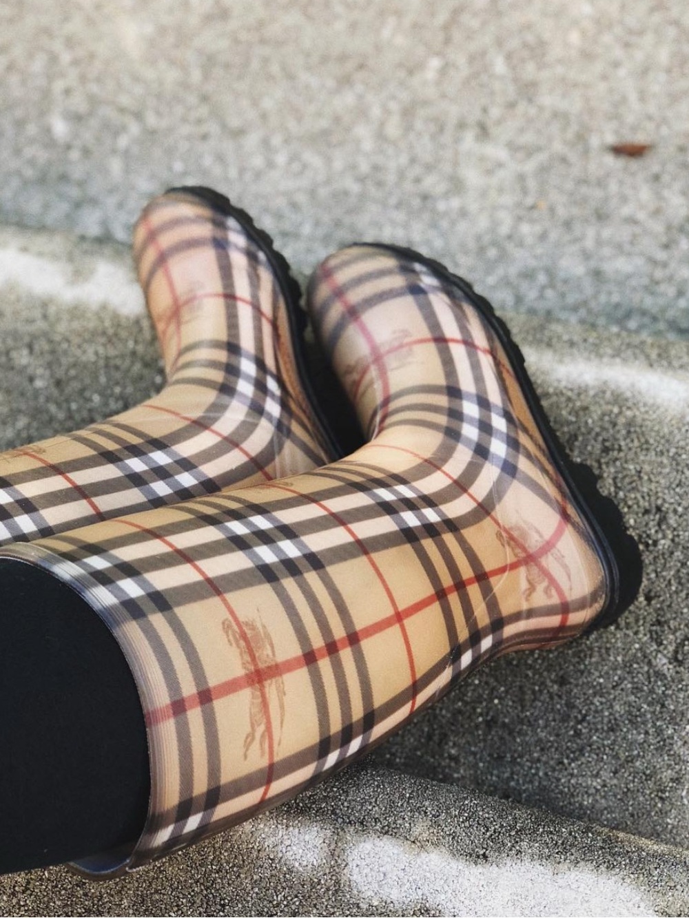 Burberry Haymarket Check Plaid rubber rain boots -Beige/Black